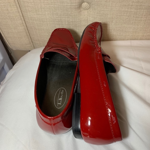 Green and Red Holiday Loafers - Picture 3 of 7